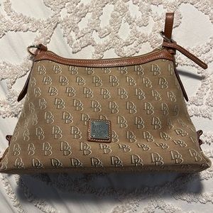 Womens Dooney and Bourne shoulder bag